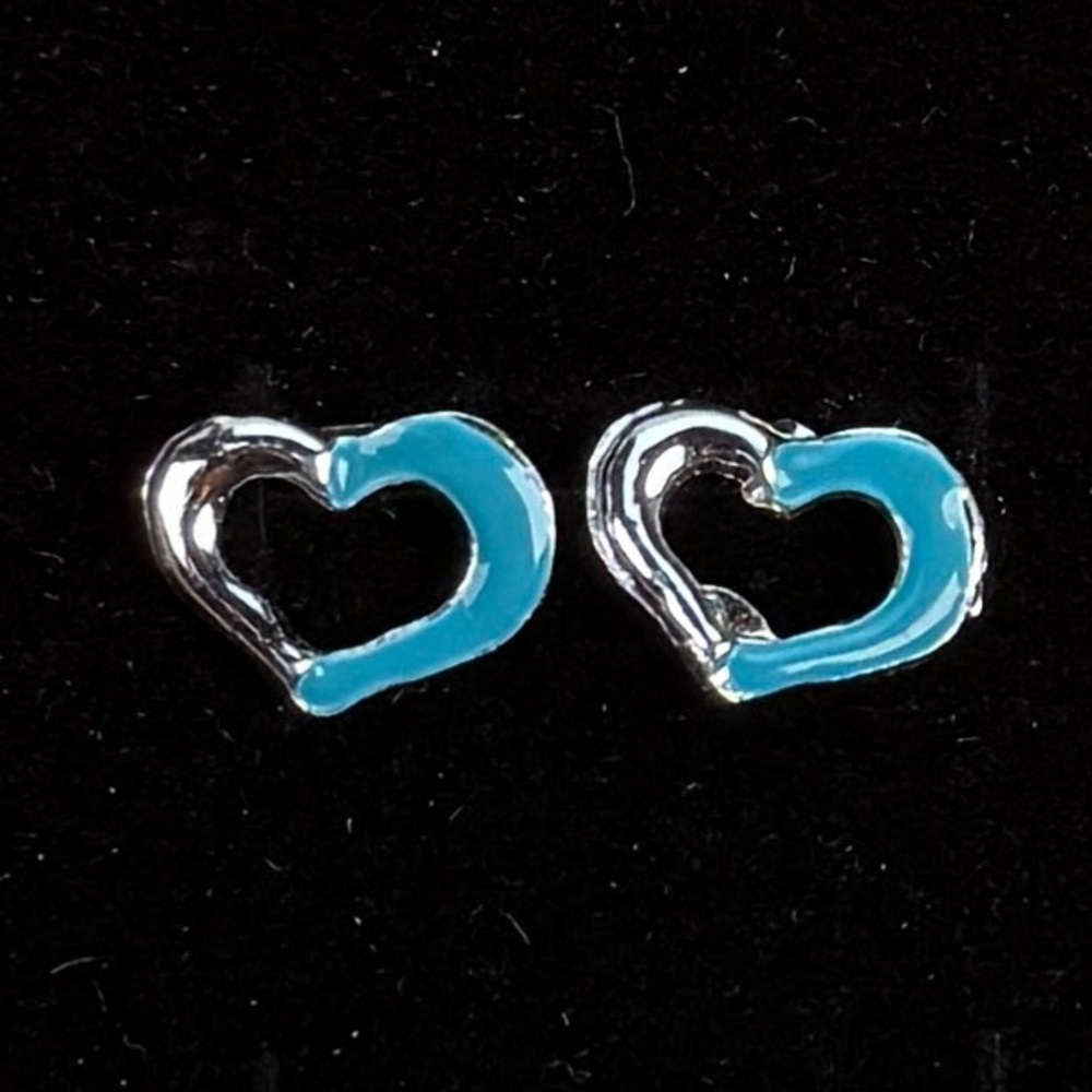 Sweet Heart-Shaped silvertone and blue pierced earrings